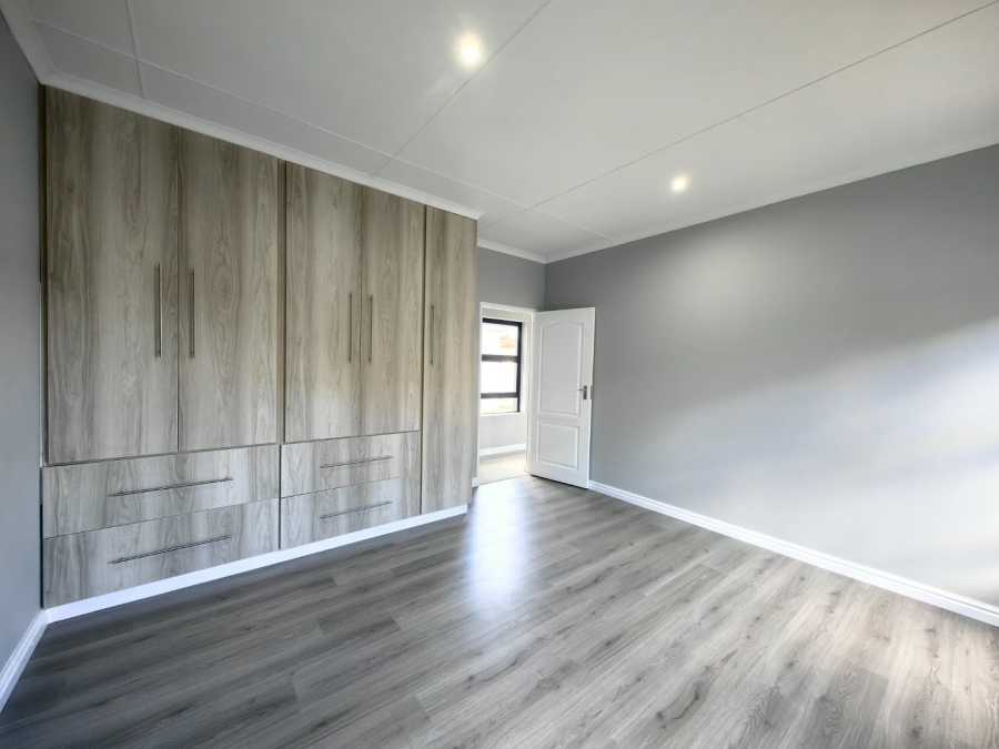 4 Bedroom Property for Sale in Blue Mountain Village Western Cape